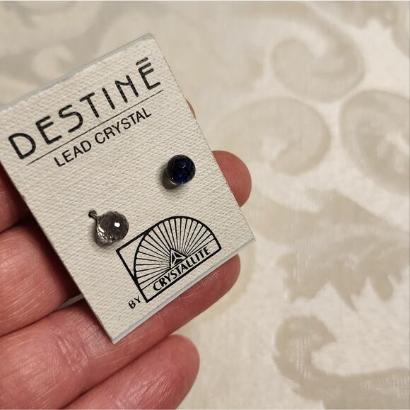 DESTINE Lead Crystal by Crystallite Piercing Stud  Earrings New - Picture 4 of 6
